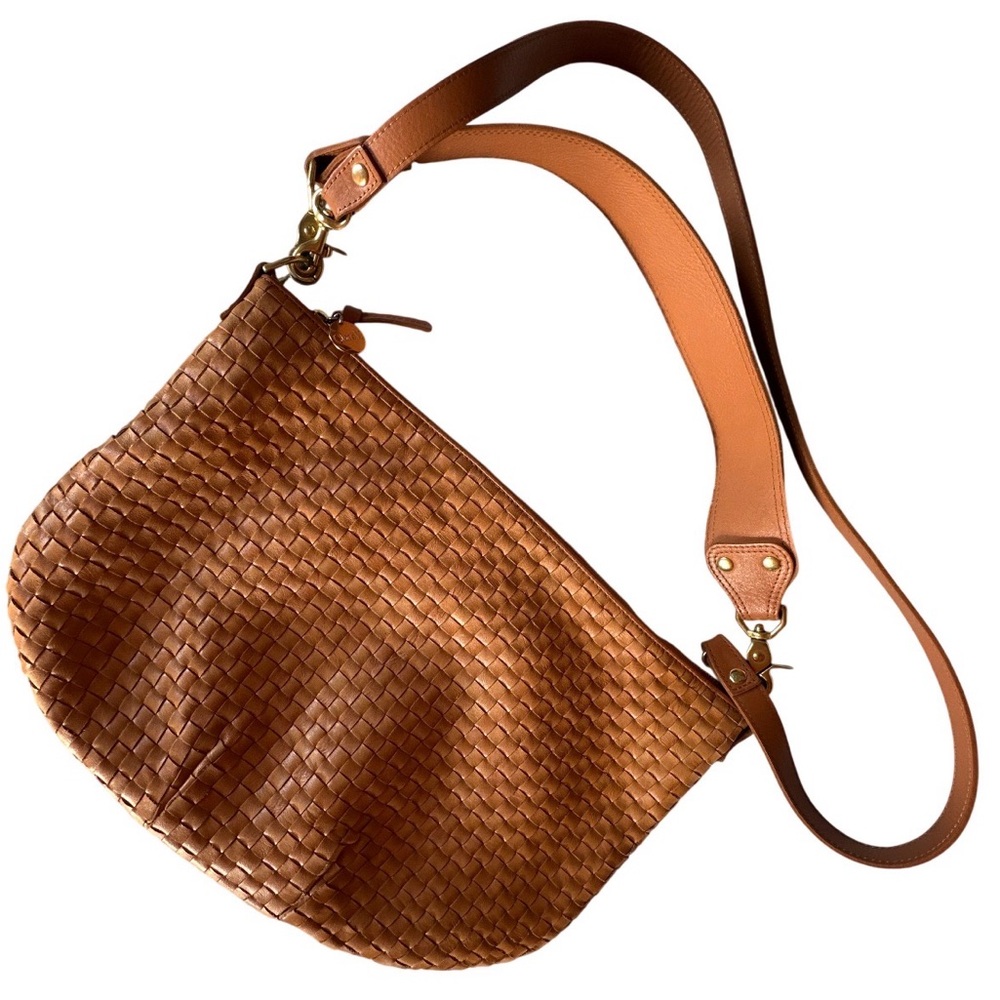 Clare V. Moyen Messenger